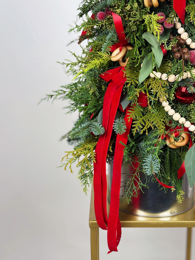 НОВОГОДНЯЯ ЕЛКА ИЗ ХВОИ В РУССКОМ СТИЛЕ